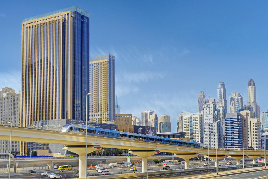 risks of buying property in dubai
